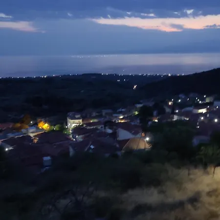 Nadya Villa Kallirakhi