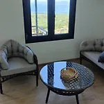 فيلة Nadya Kallirákhi