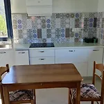 فيلة Nadya Kallirákhi